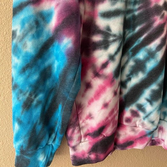 🆕Tie dye French terry pullover - Picture 5 of 6